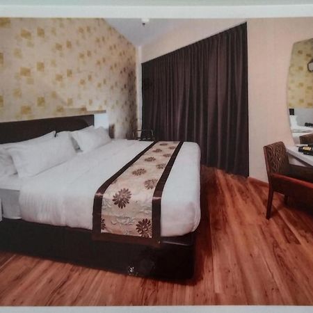 Hotel Holmes Johor Jaya Johor Bahru Exteriér fotografie