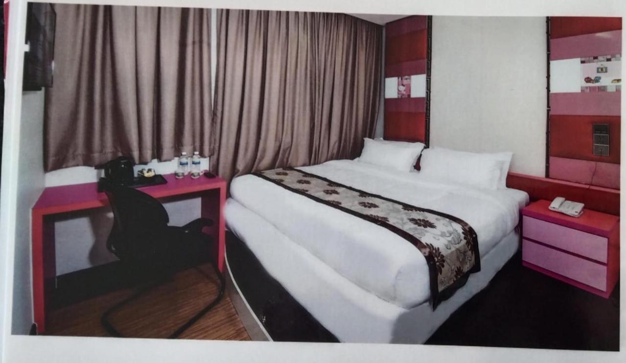 Hotel Holmes Johor Jaya Johor Bahru Exteriér fotografie